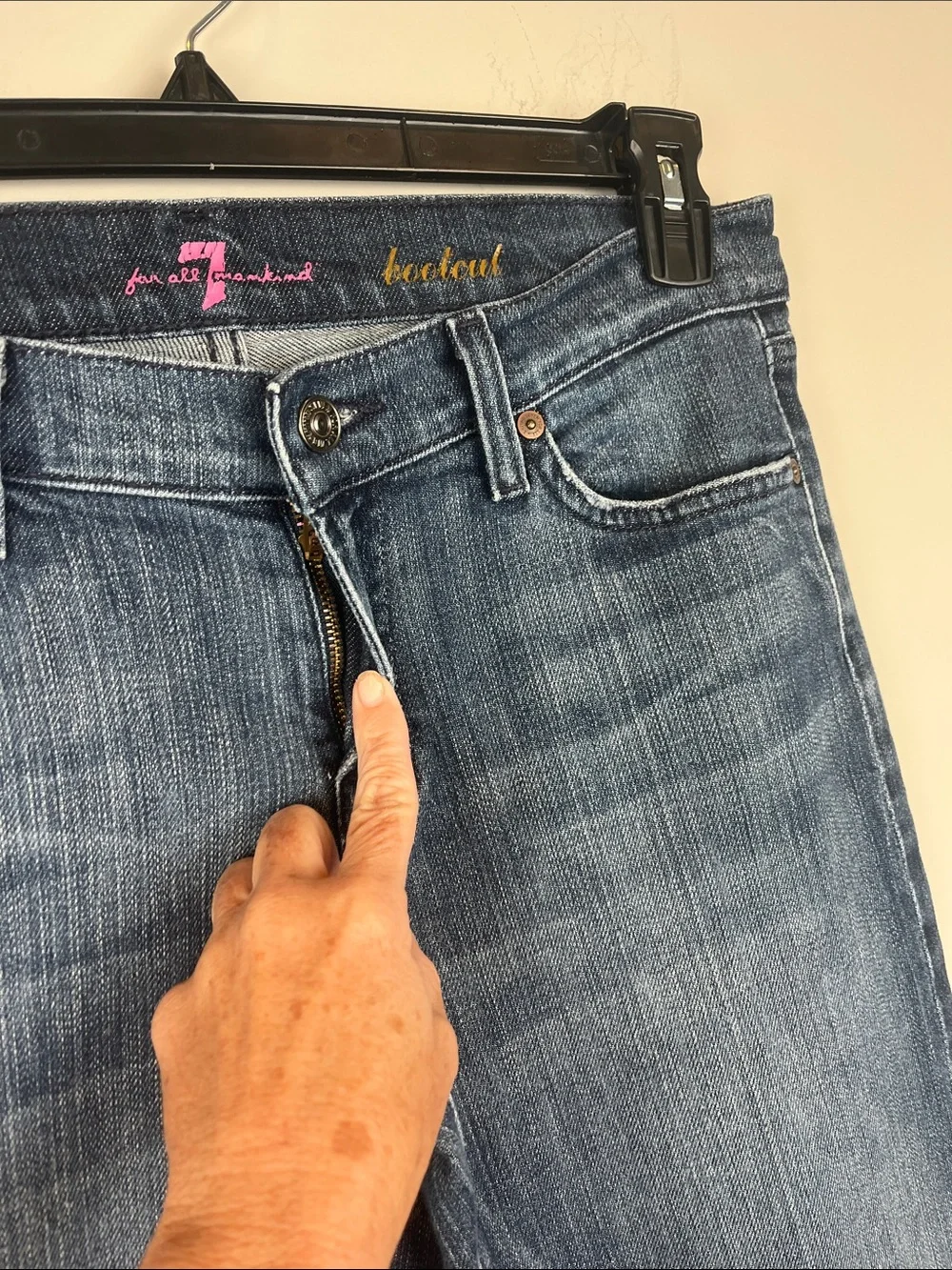 7 Seven For All Mankind Medium Blue Bootcut Jeans Pink Stitching Size 30